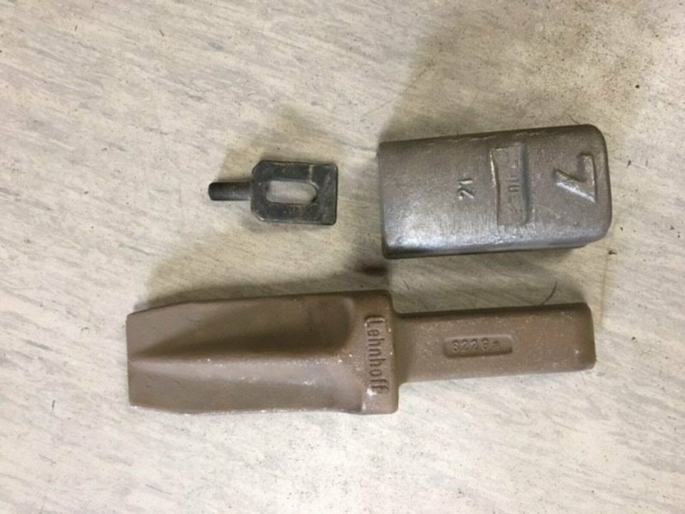Baggerhülsenzahn Lehnhoff 70 mm breit