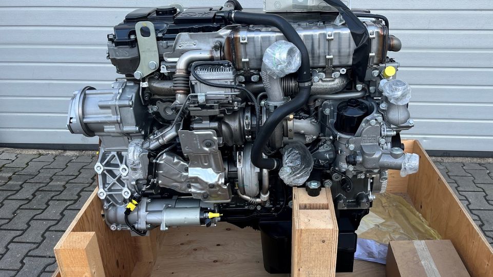 MTU Motor 260 KW Stage V Mercedes Benz ! NEU !